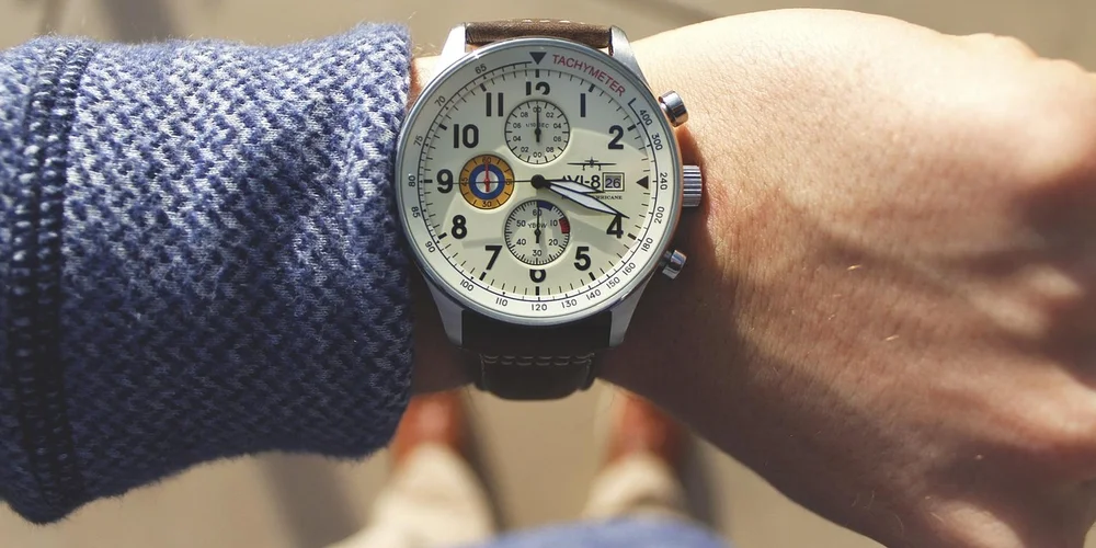 How to Care for Leather Watch Straps: A Practical Guide from Daily Wear to Storage