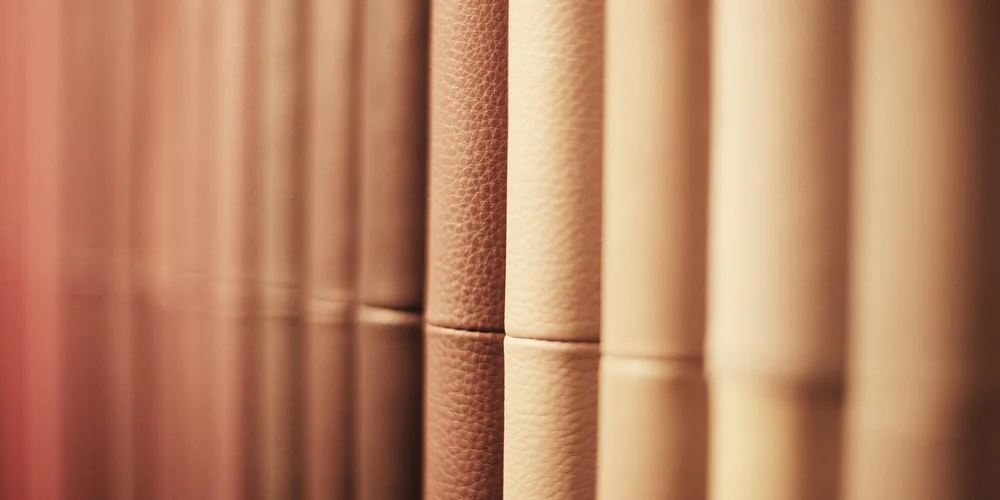 Leather or Vegan Leather: How to Choose Based on Impact, Durability, and Care